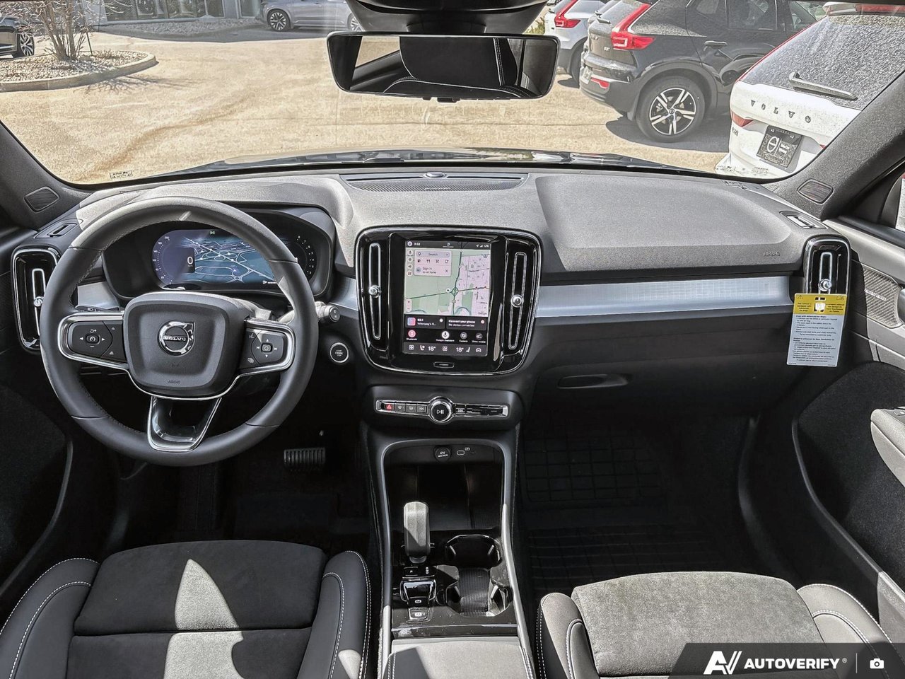 2026 Volvo XC40 Ultra Black Edition-23