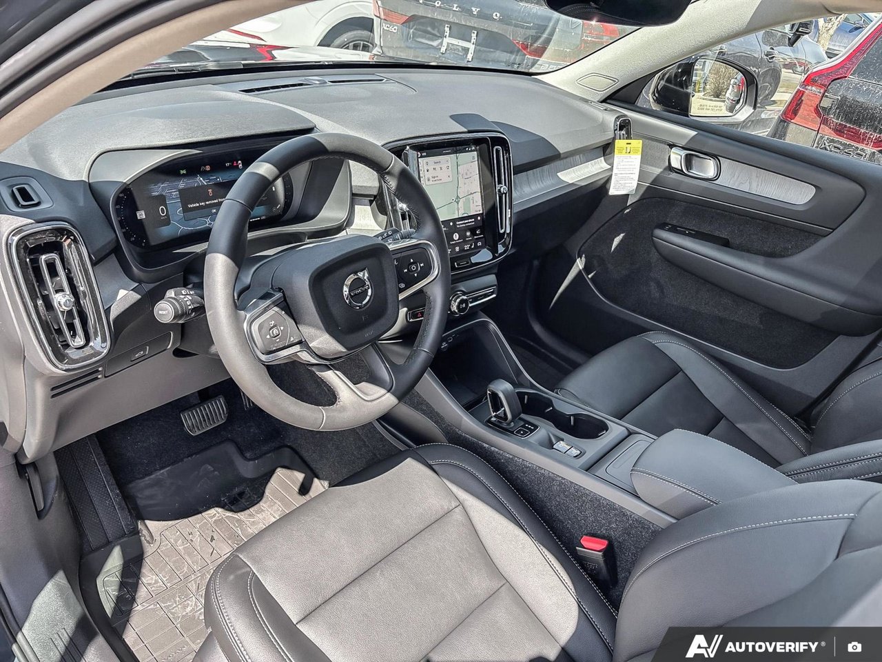 2026 Volvo XC40 Core Dark Theme-12