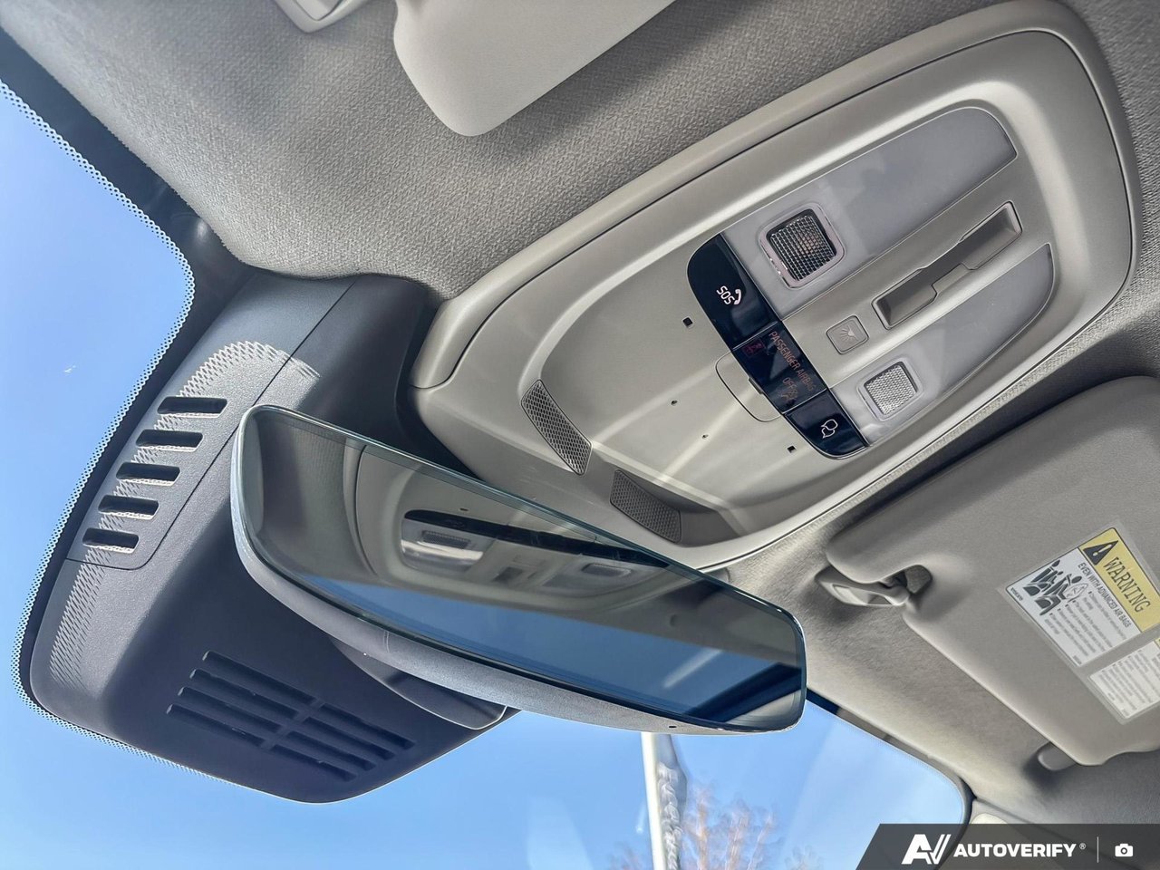 2026 Volvo XC40 Core Dark Theme-20