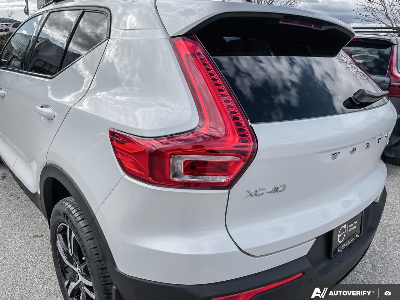 2026 Volvo XC40 Core Dark Theme-11