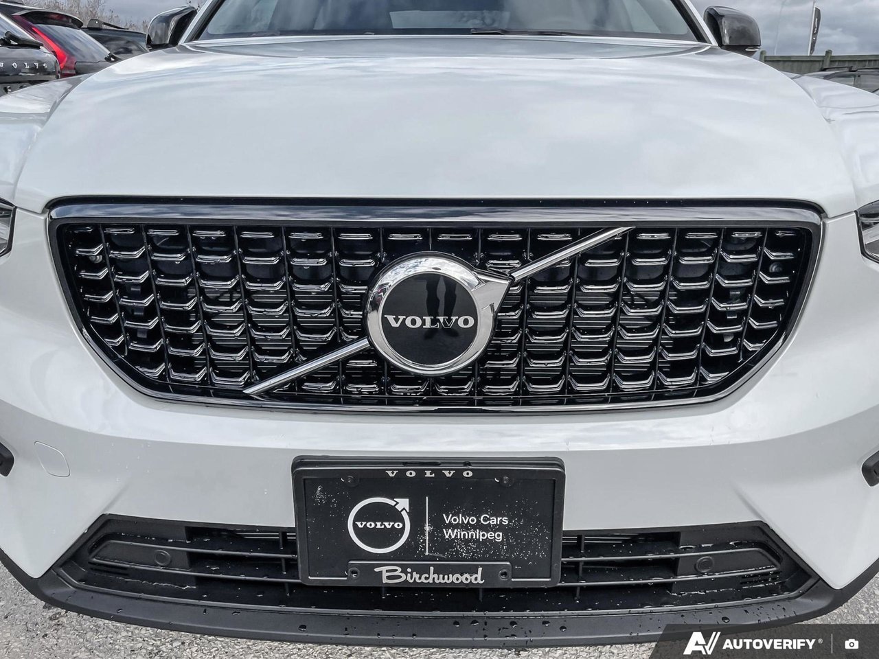 2026 Volvo XC40 Core Dark Theme-5