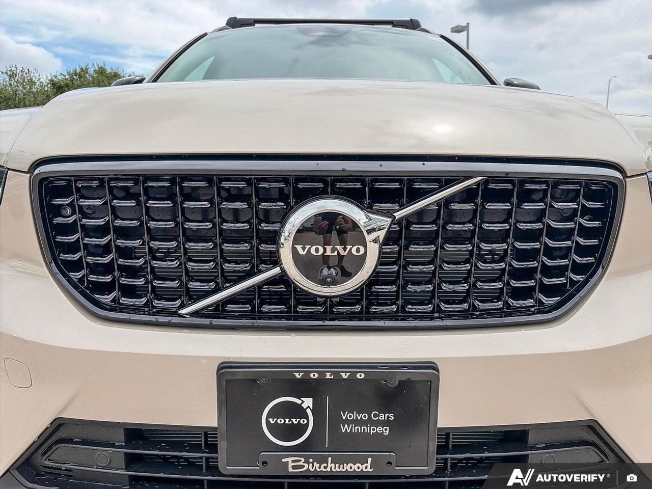 2026 Volvo XC40 Plus Dark Theme-6