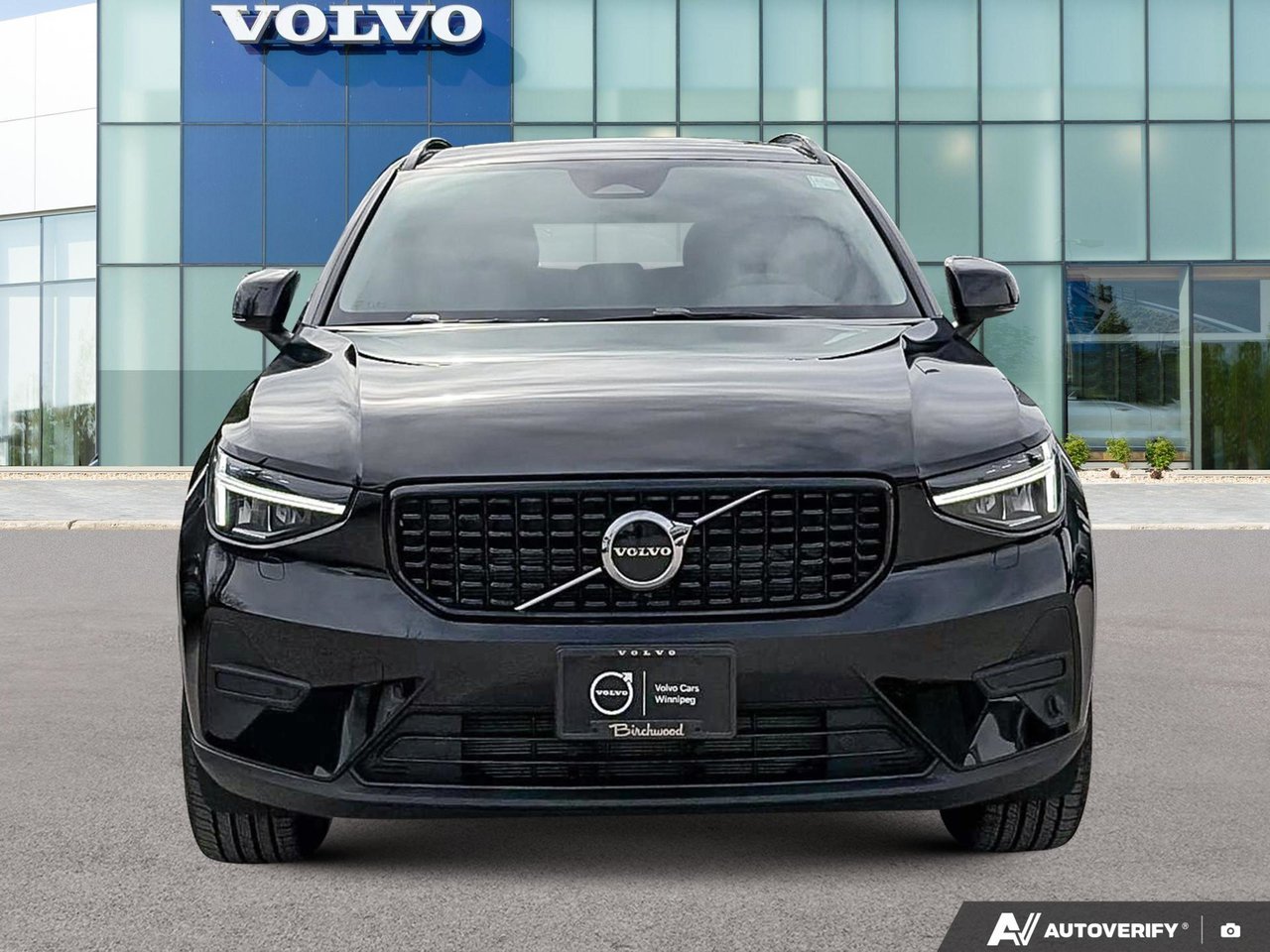 2026 Volvo XC40 Core Dark Theme-5