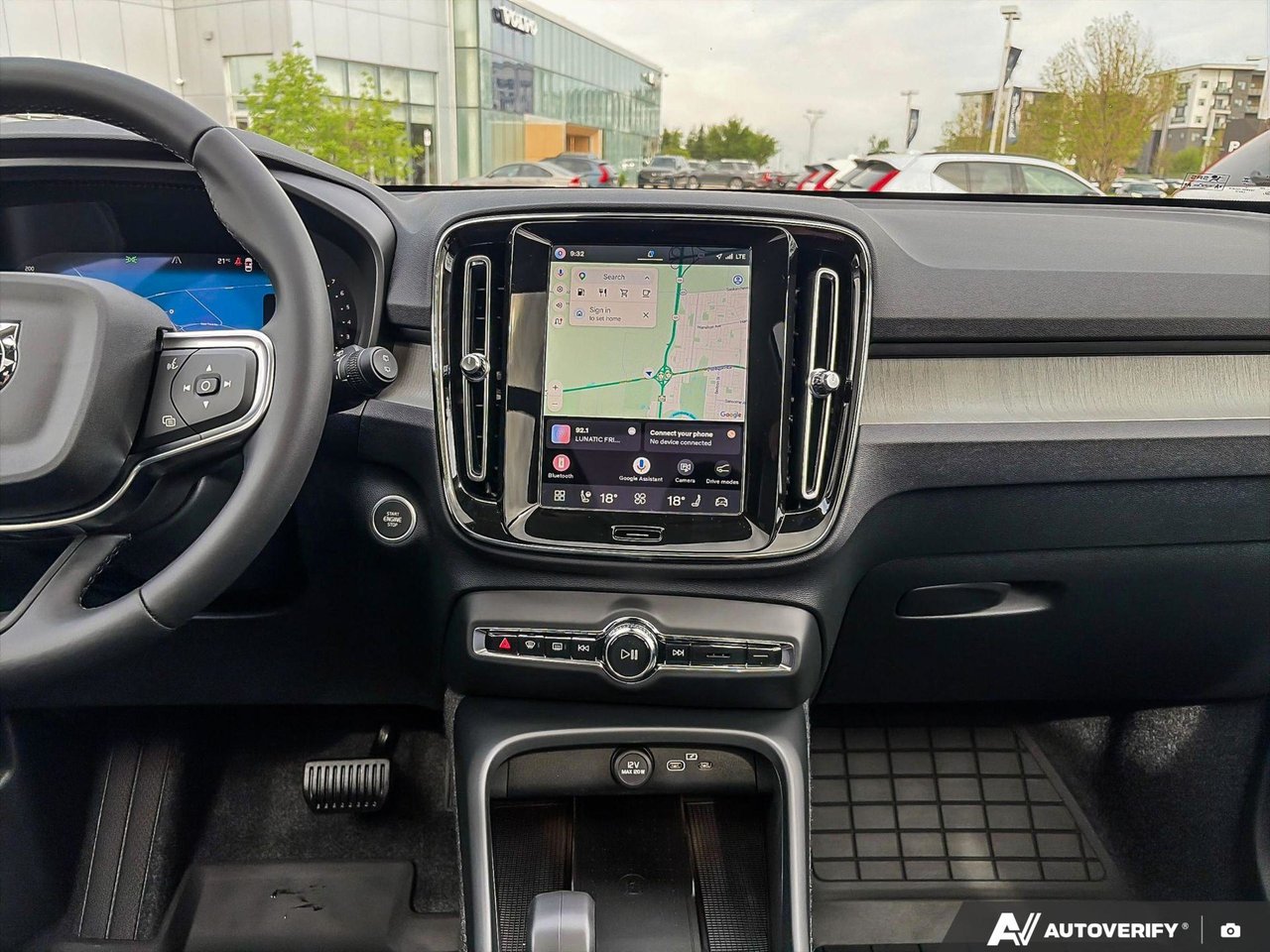2026 Volvo XC40 Core Dark Theme-19