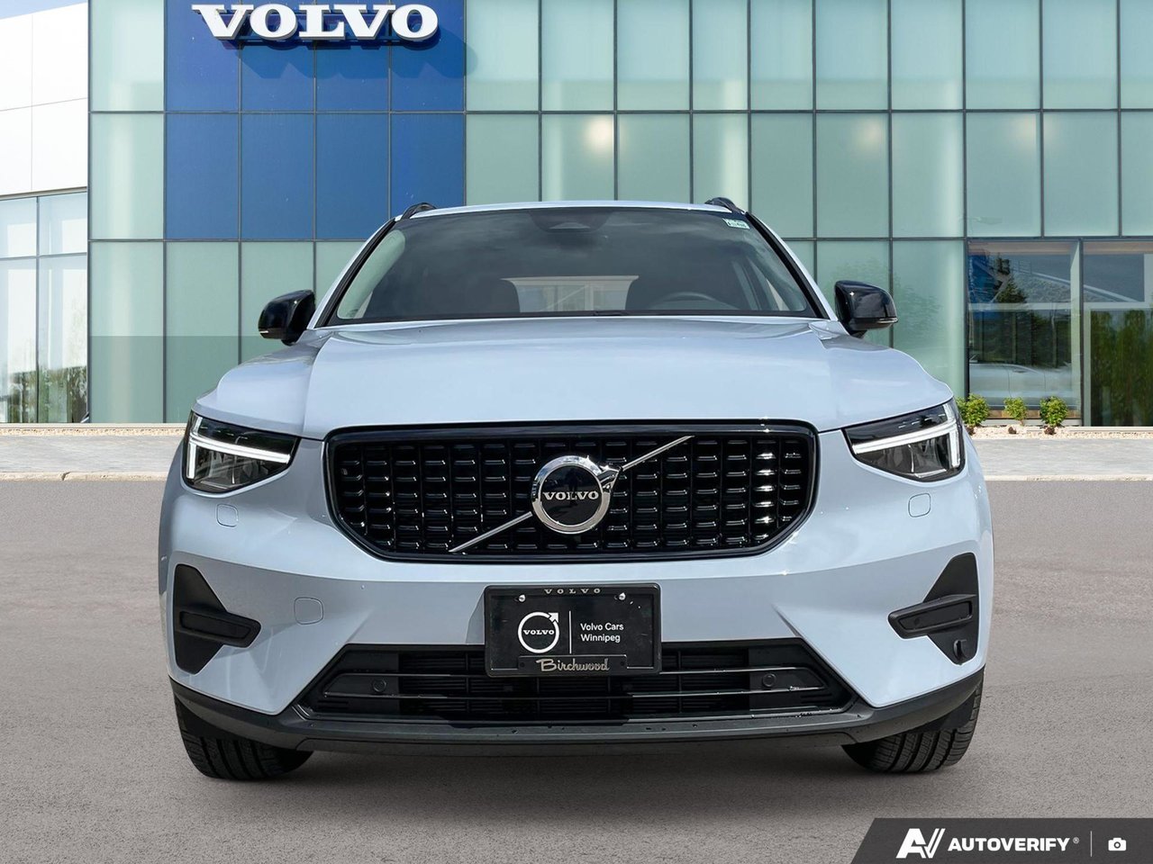 2026 Volvo XC40 Core Dark Theme-5