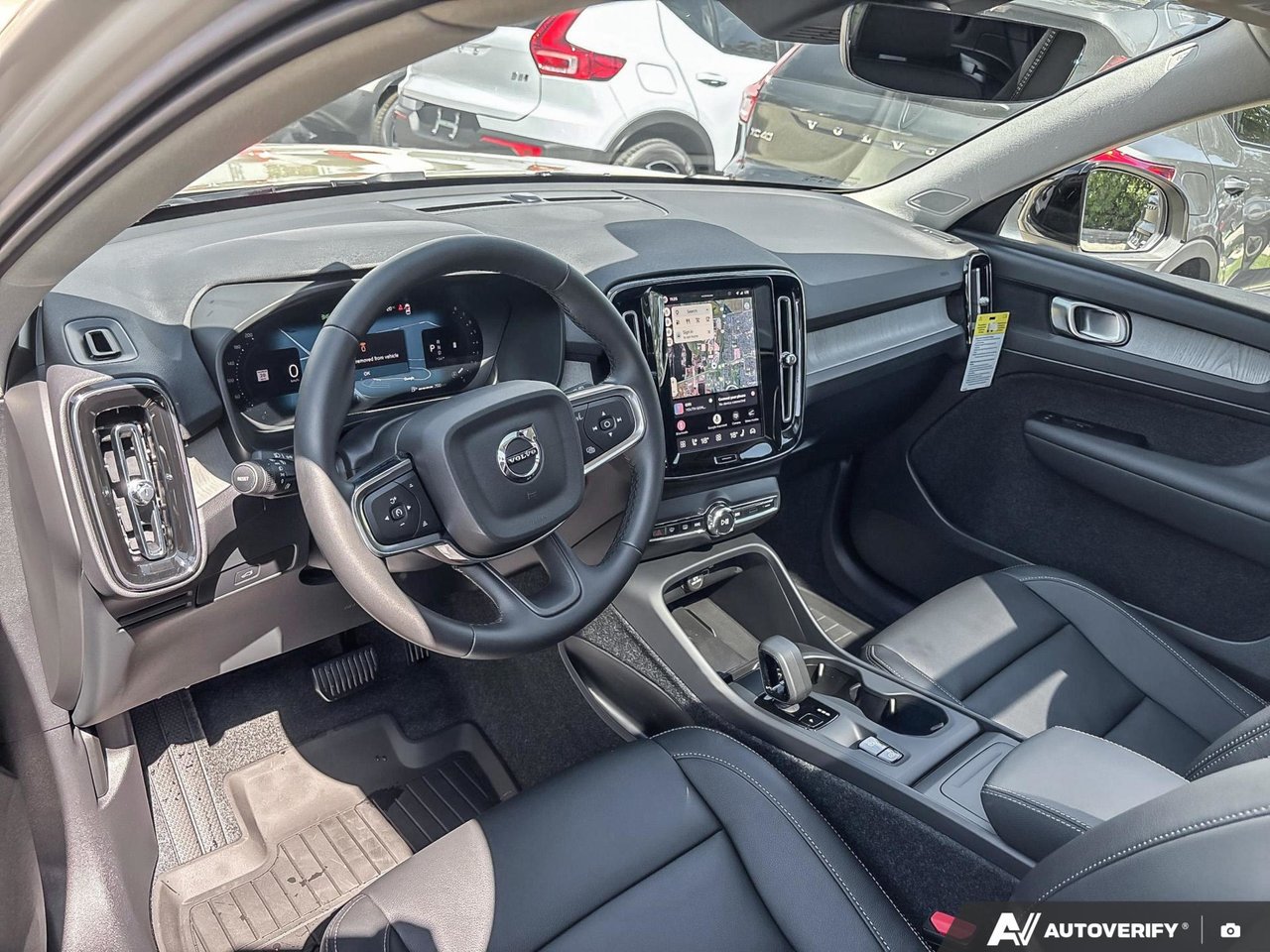2026 Volvo XC40 Core Dark Theme-12