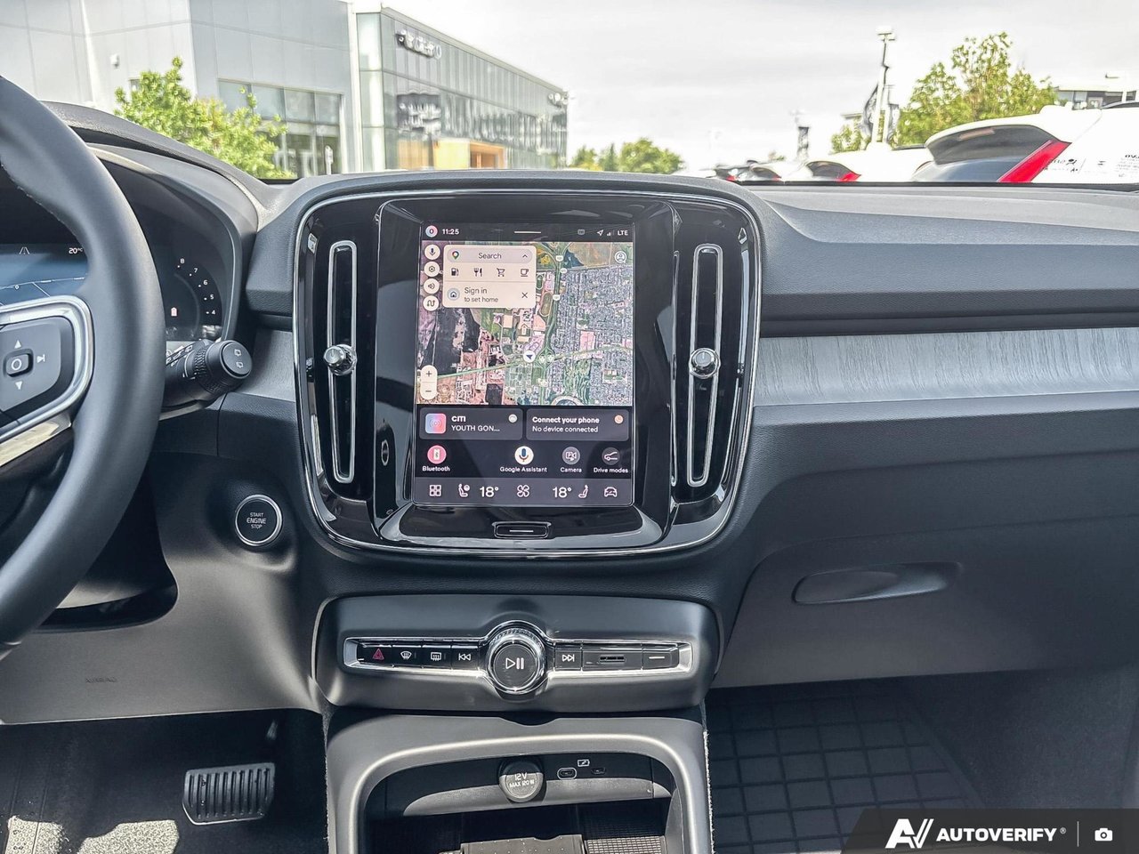 2026 Volvo XC40 Core Dark Theme-18