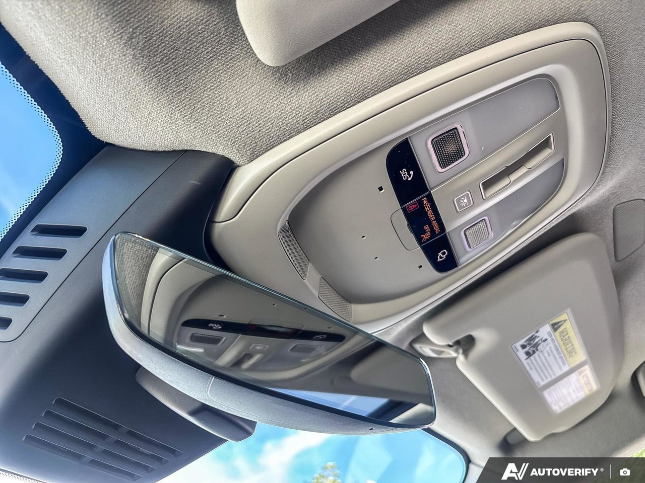 2026 Volvo XC40 Core Dark Theme-20