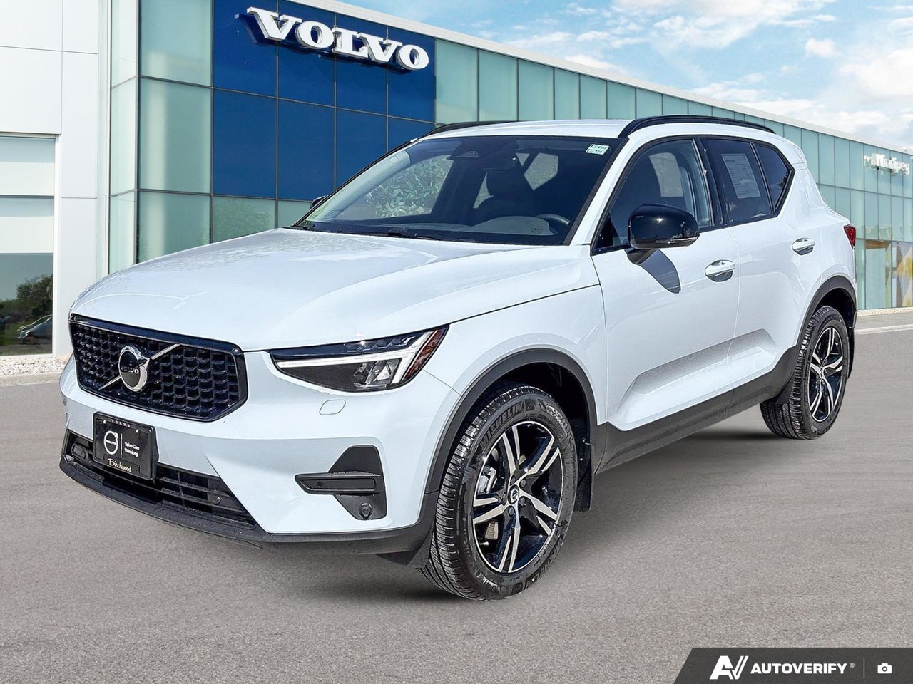 2026 Volvo XC40 Core Dark Theme-0