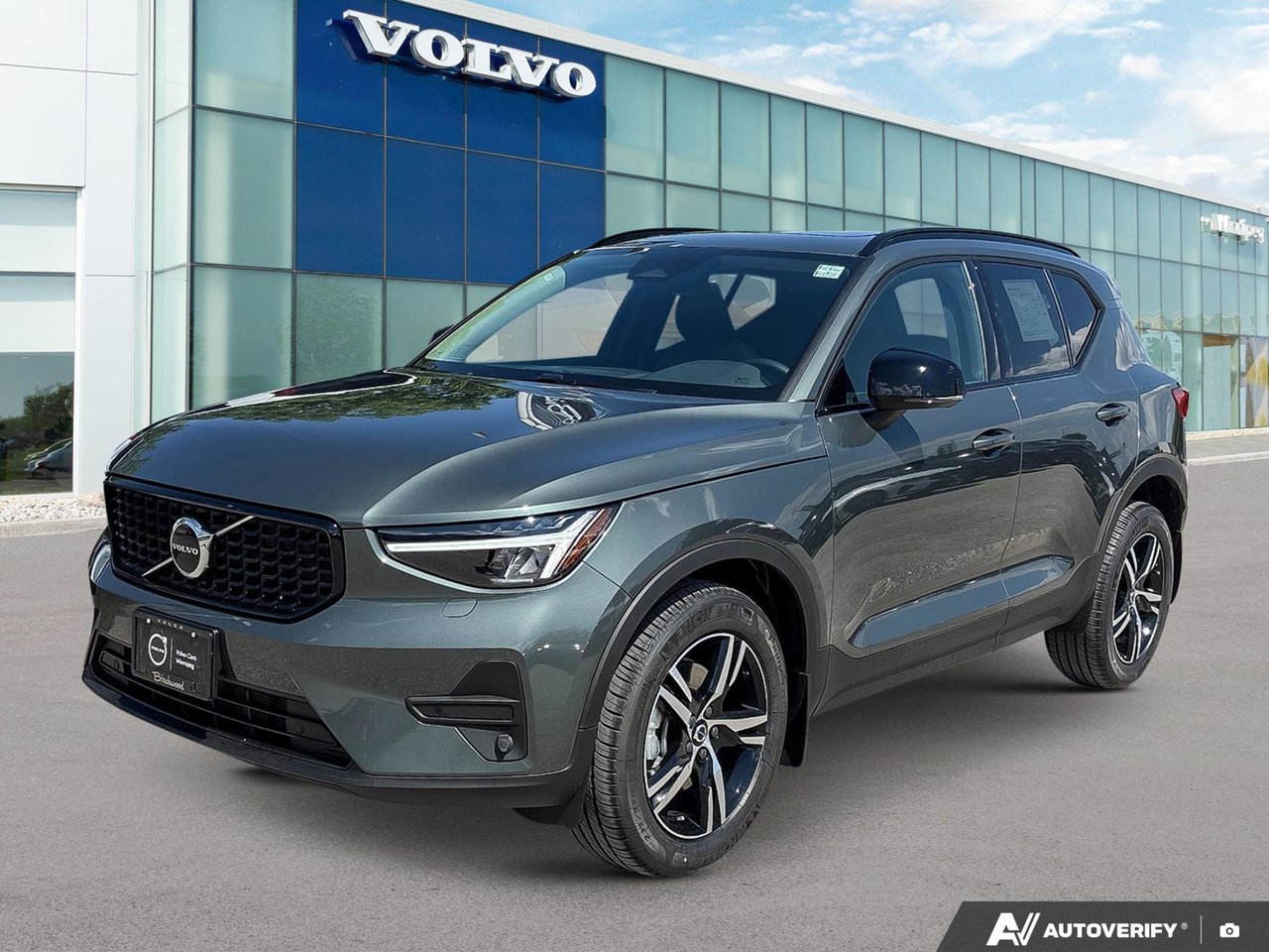 2026 Volvo XC40 Core Dark Theme-0