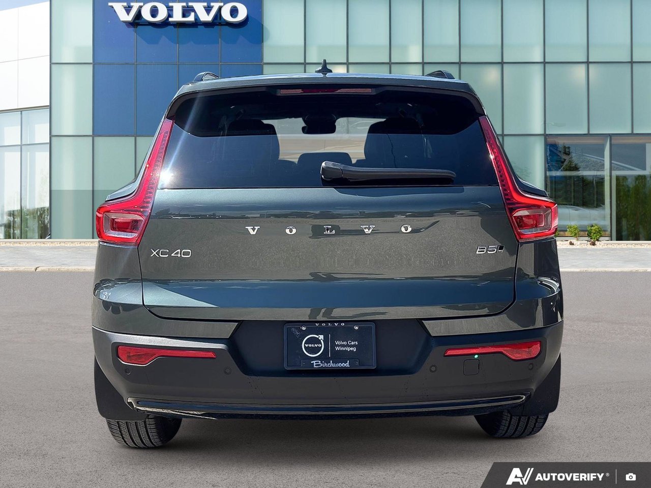 2026 Volvo XC40 Core Dark Theme-4