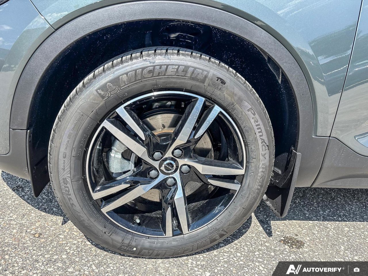 2026 Volvo XC40 Core Dark Theme-9