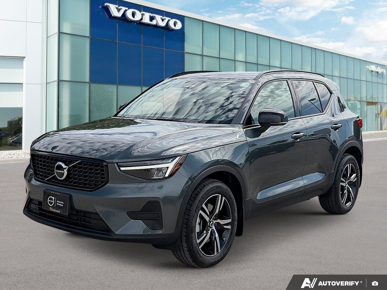2026 Volvo XC40 Core Dark Theme-0