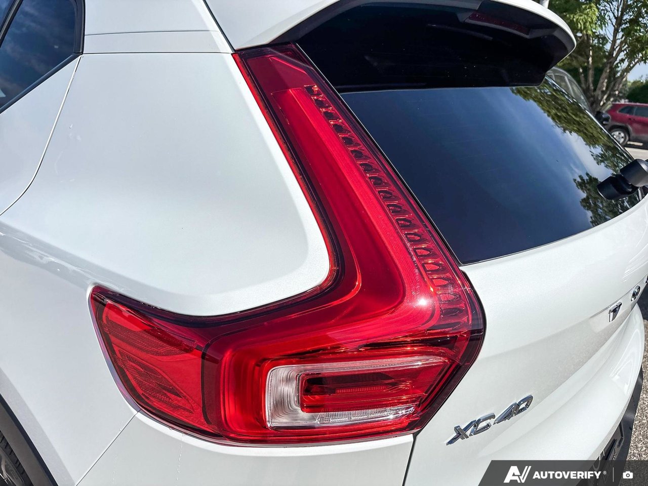 2026 Volvo XC40 Plus Dark Theme-11