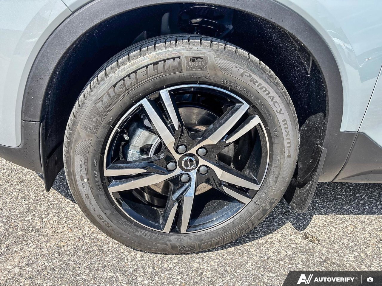 2026 Volvo XC40 Core Dark Theme-9