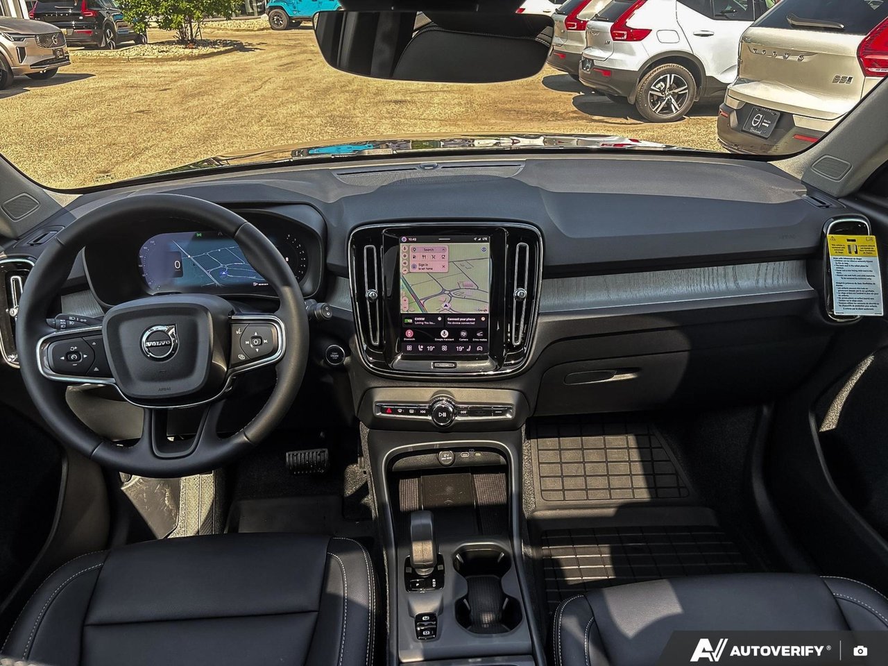 2026 Volvo XC40 Core Dark Theme-24
