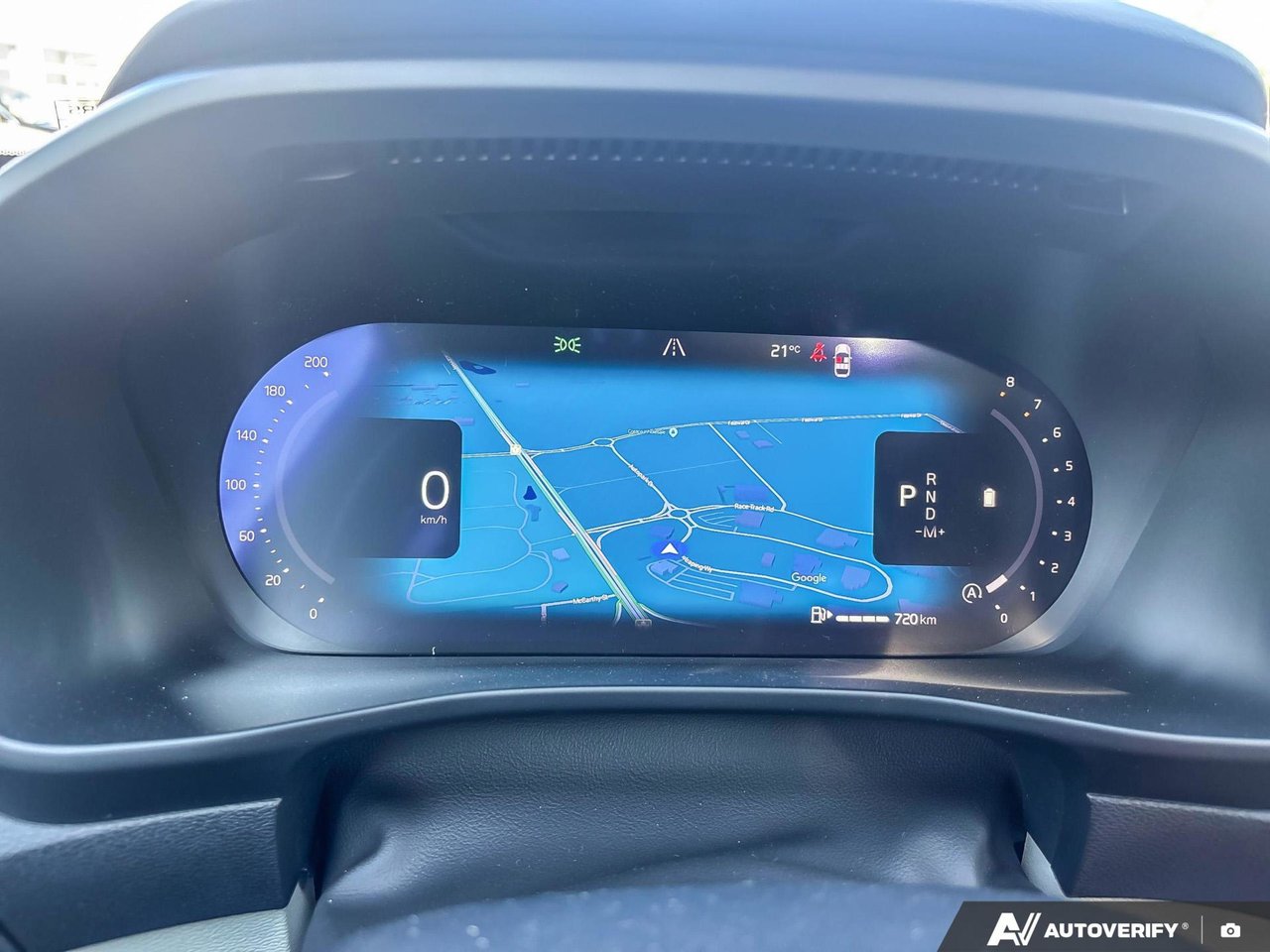 2026 Volvo XC40 Plus Dark Theme-15