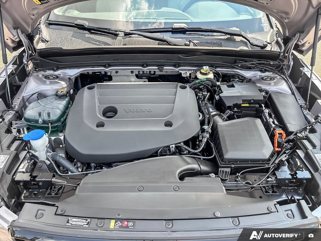 2026 Volvo XC40 Core Dark Theme-7