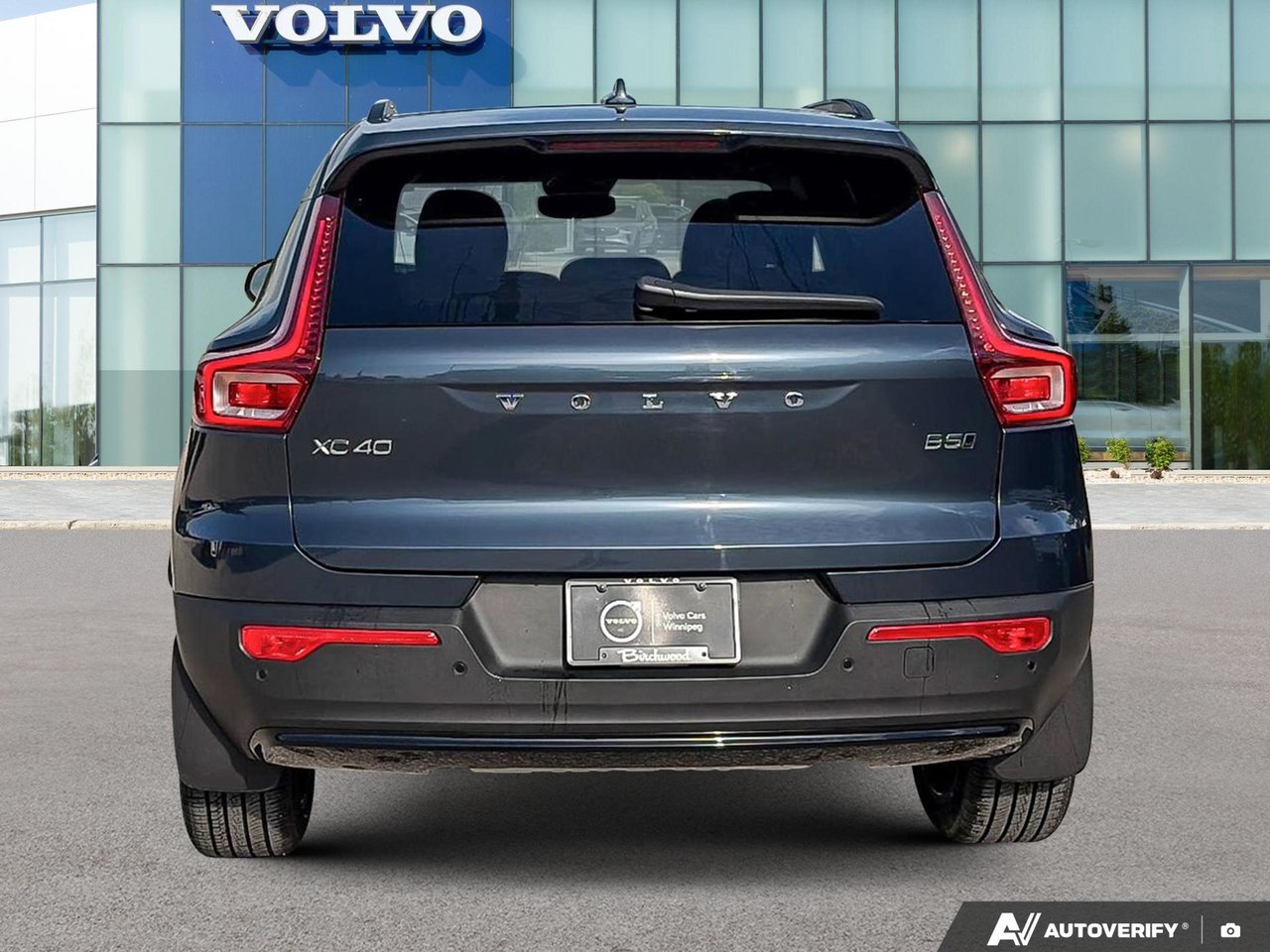 2026 Volvo XC40 Ultra Dark Theme-3