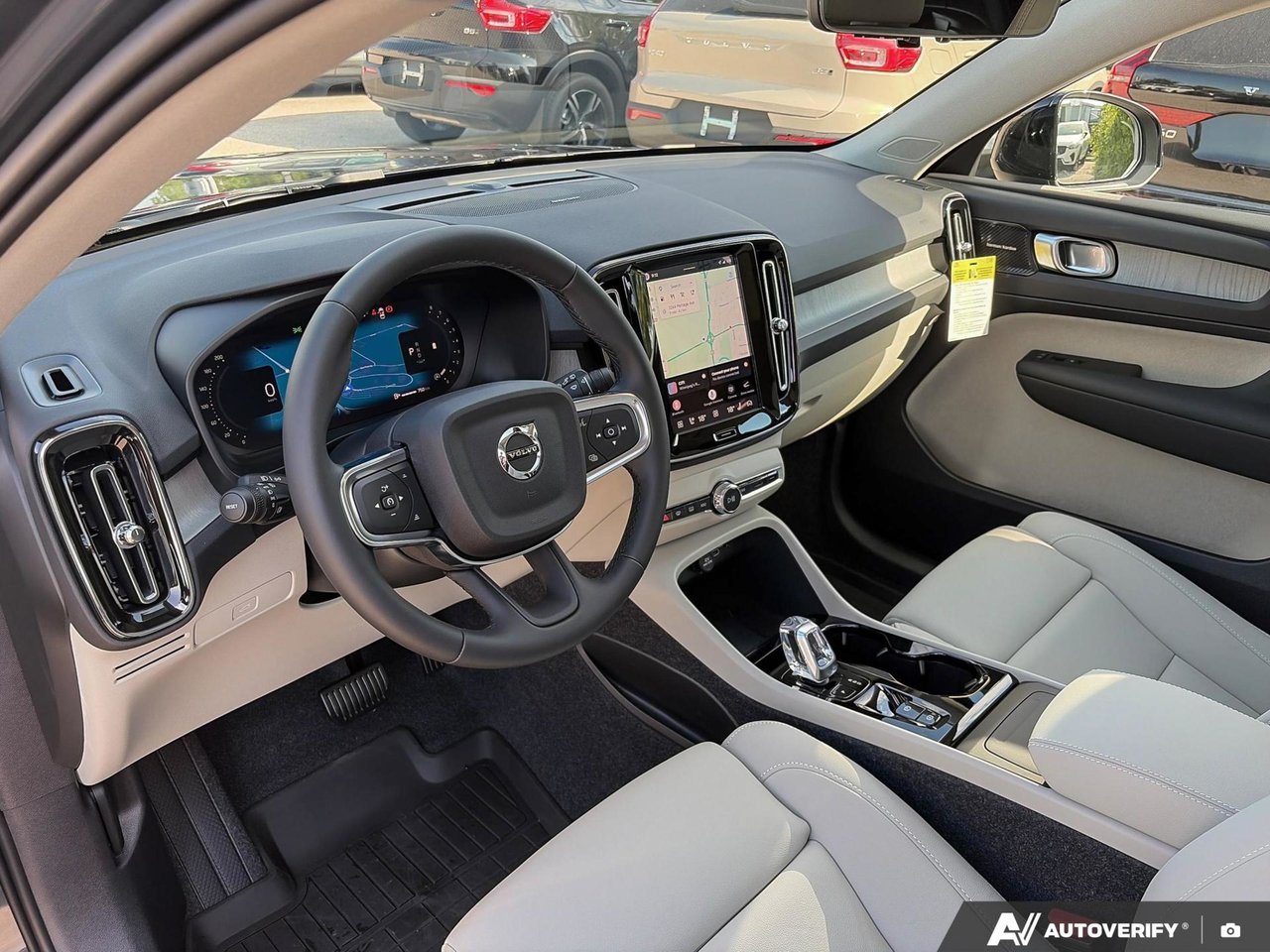 2026 Volvo XC40 Ultra Dark Theme-12