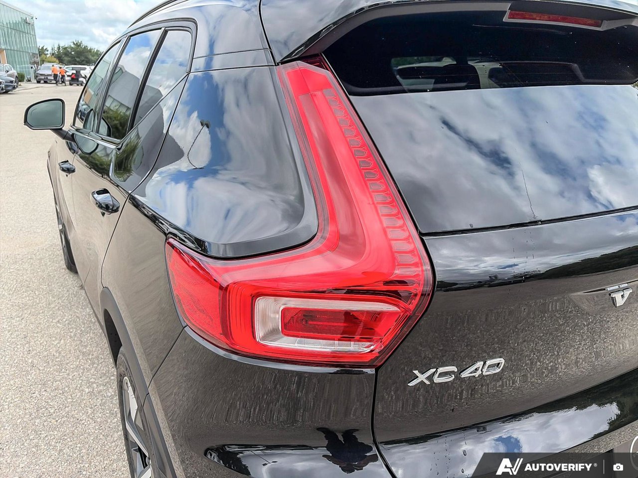 2026 Volvo XC40 Plus Dark Theme-11