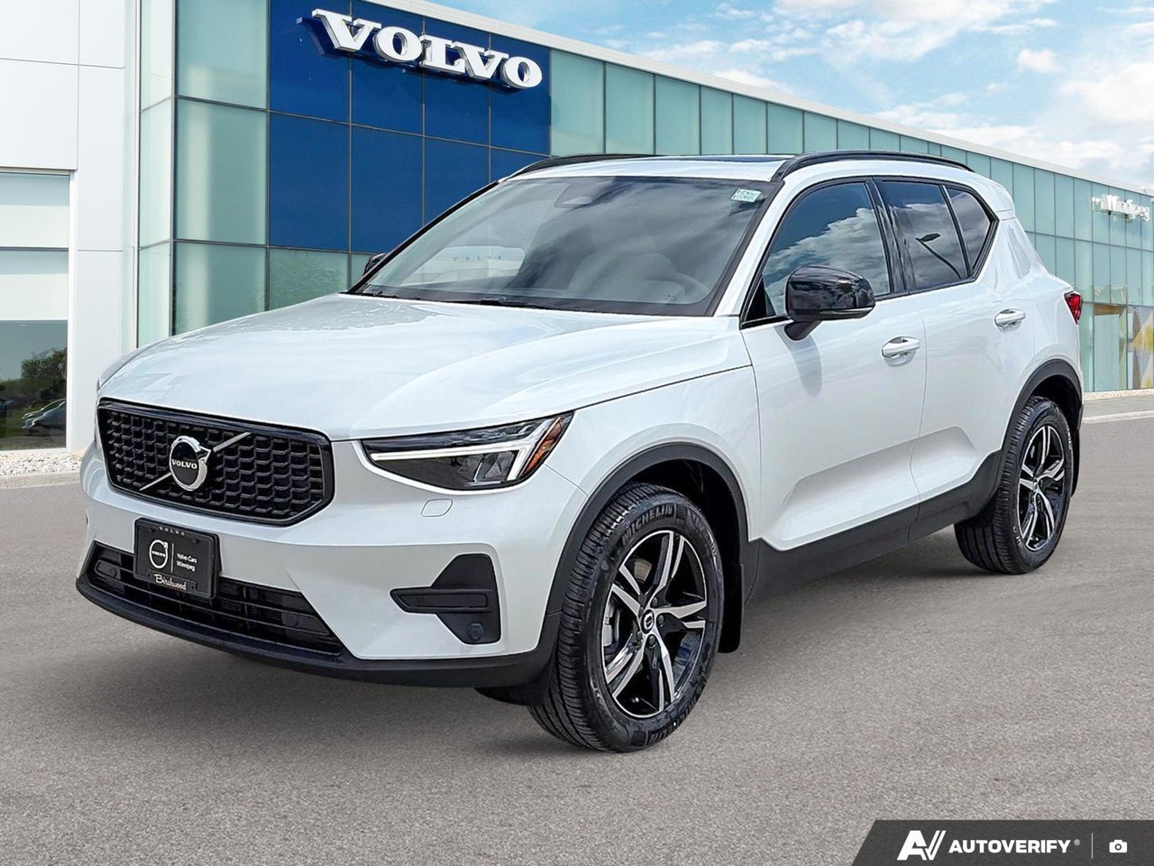 2026 Volvo XC40 Core Dark Theme-0