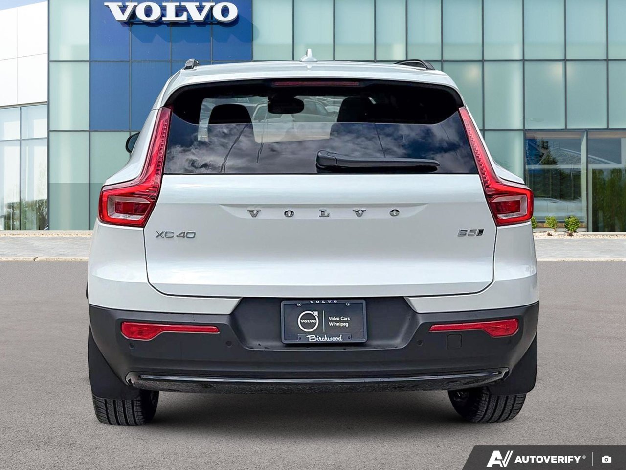 2026 Volvo XC40 Core Dark Theme-3