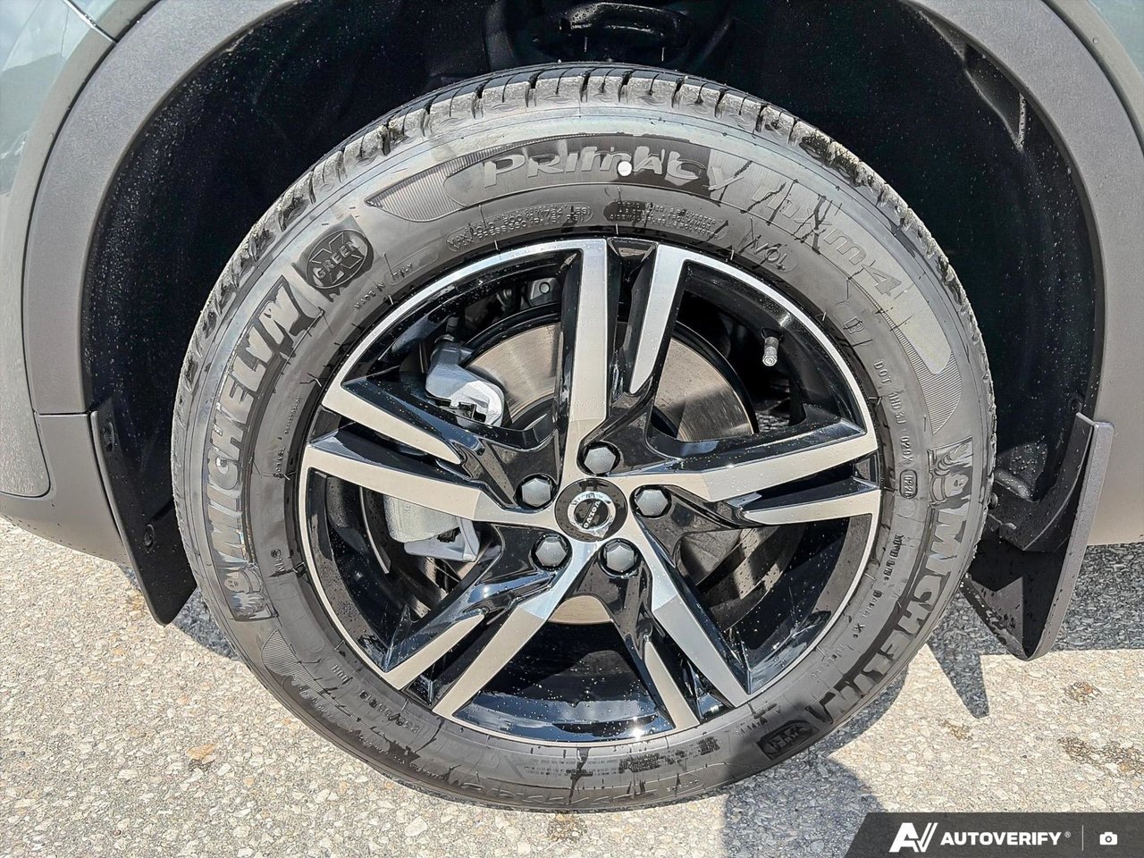 2026 Volvo XC40 Core Dark Theme-16