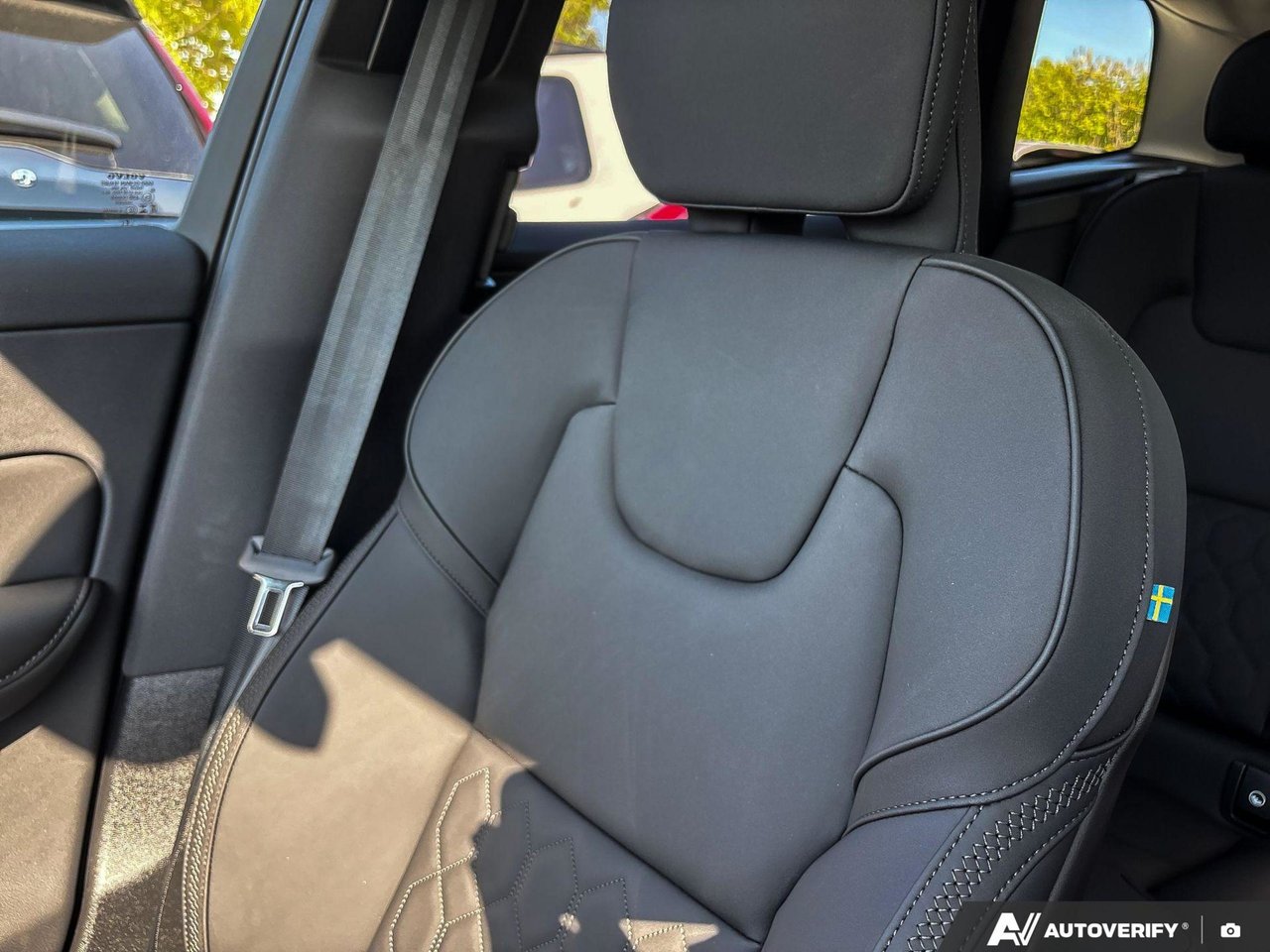 2026 Volvo XC60 Plug-In Hybrid Plus Dark Theme-20