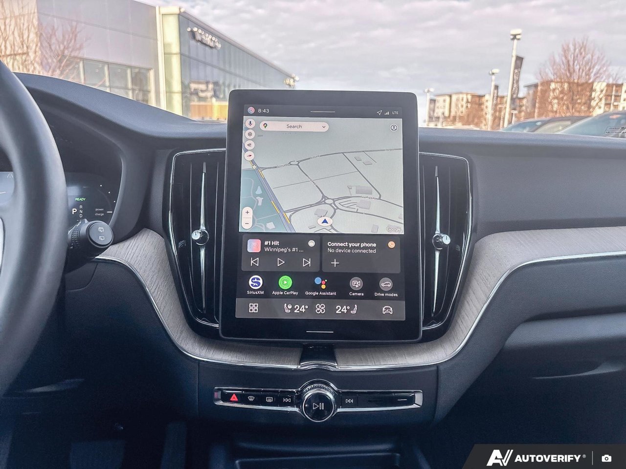 2026 Volvo XC60 Plug-In Hybrid Plus Dark Theme-19