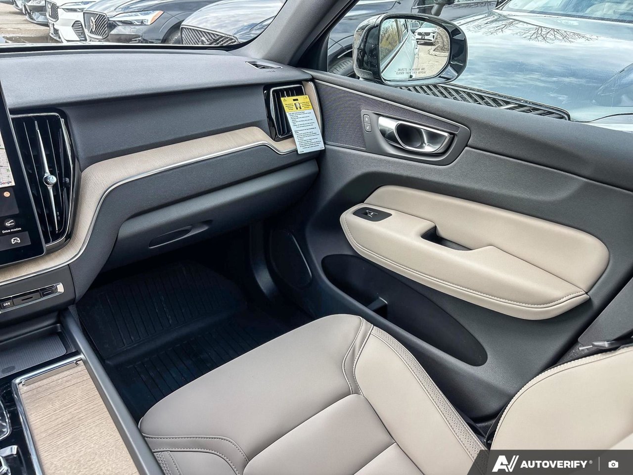 2026 Volvo XC60 Plug-In Hybrid Core Dark Theme-24