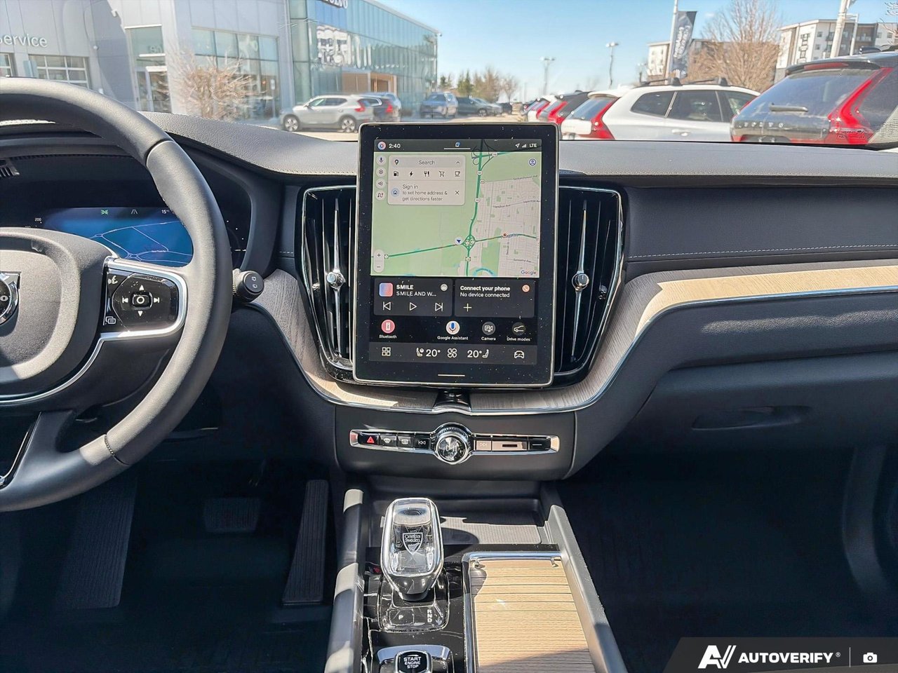 2026 Volvo XC60 Plug-In Hybrid Ultra Dark Theme-19