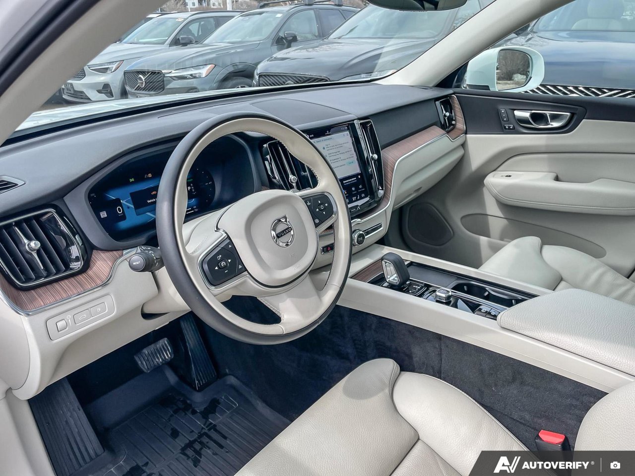 2022 Volvo XC60 Recharge Inscription Expression-12