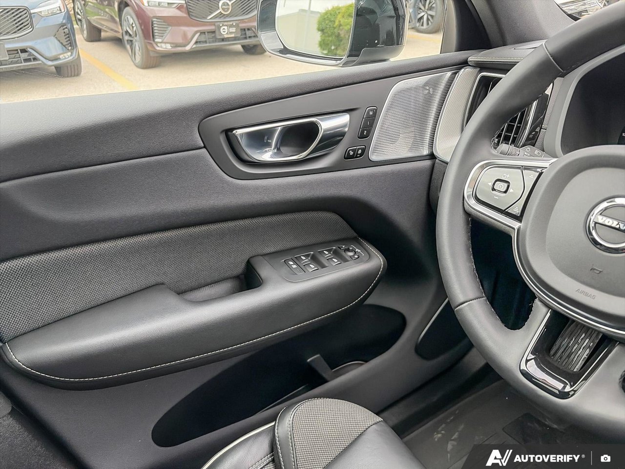 2022 Volvo XC60 R-Design-17
