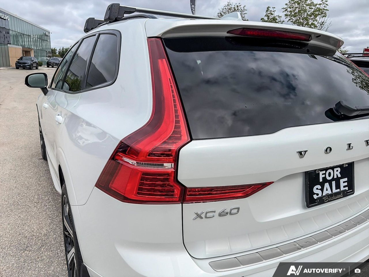2022 Volvo XC60 R-Design-12