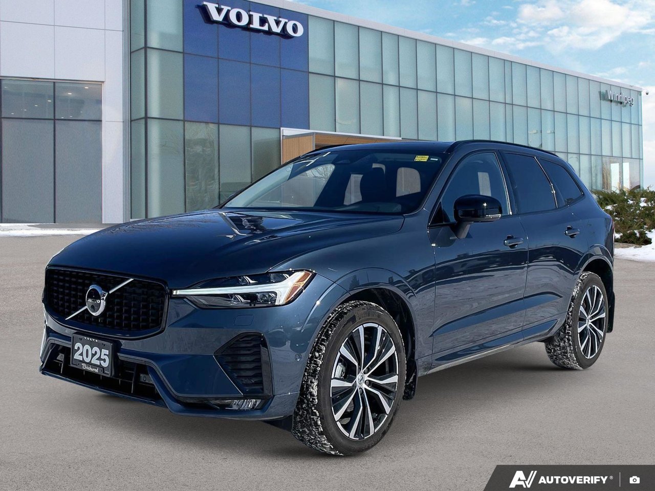 2025 Volvo XC60 Plus Dark Theme-0