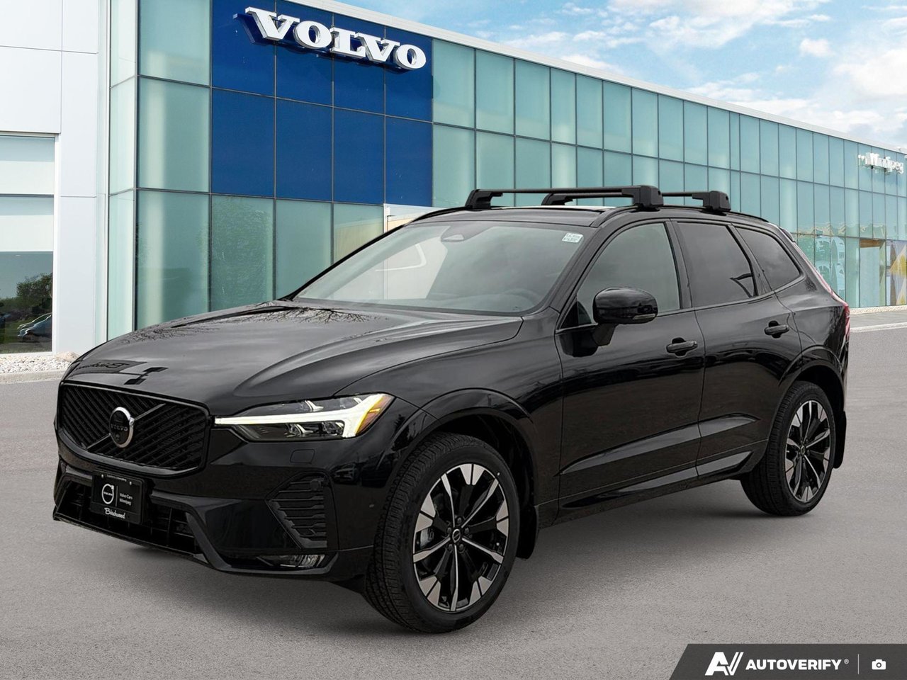 2026 Volvo XC60 Plus Dark Theme-0