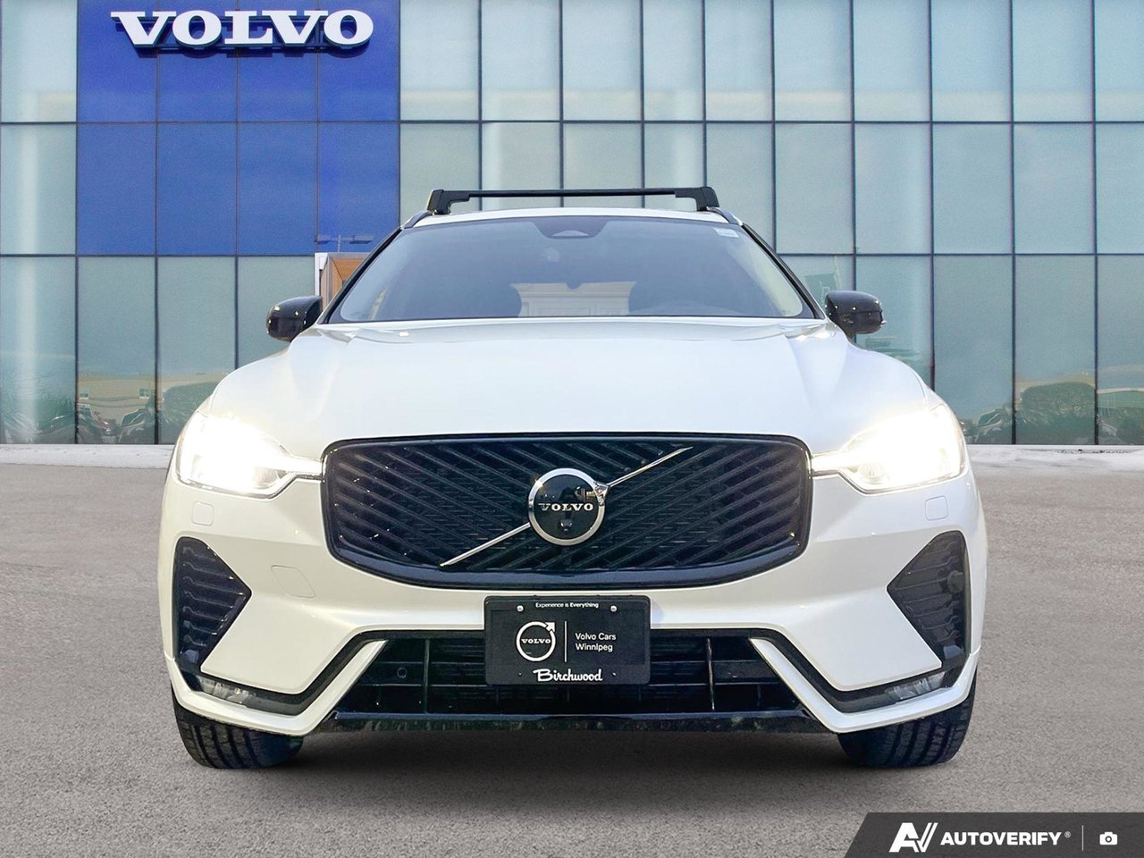 2026 Volvo XC60 Plus Dark Theme-5