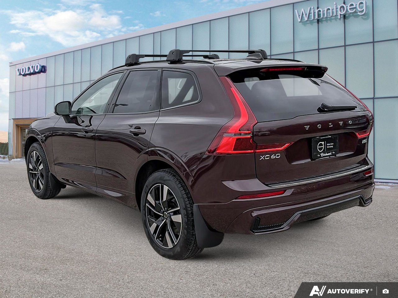 2026 Volvo XC60 Plus Dark Theme-3