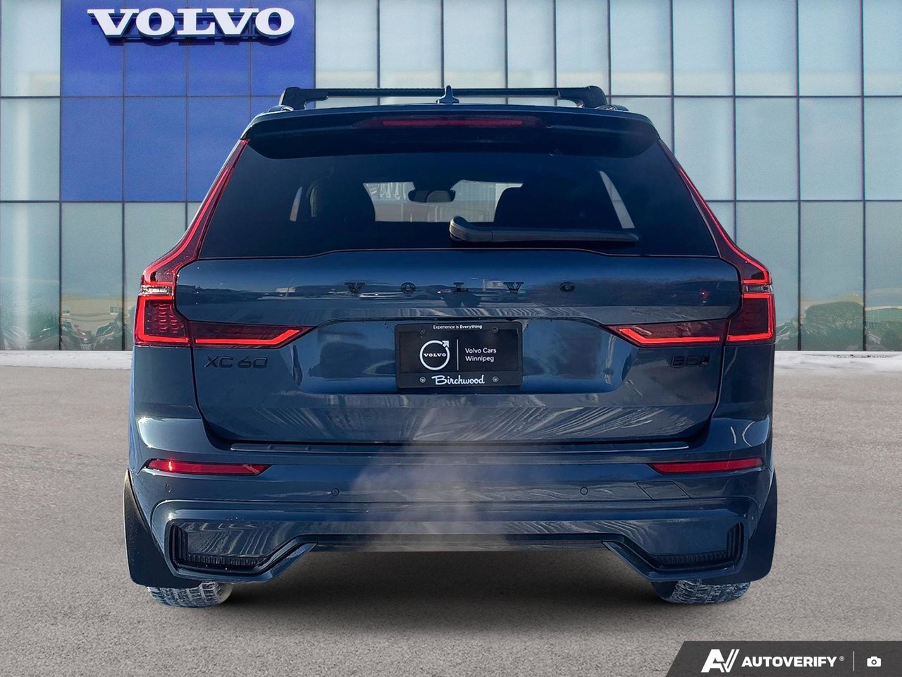 2026 Volvo XC60 Ultra Black Edition-4