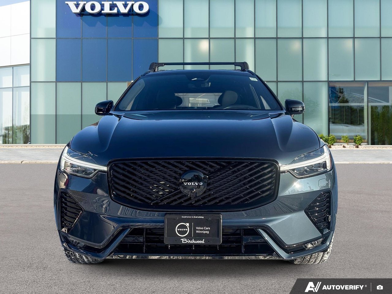 2026 Volvo XC60 Ultra Black Edition-5