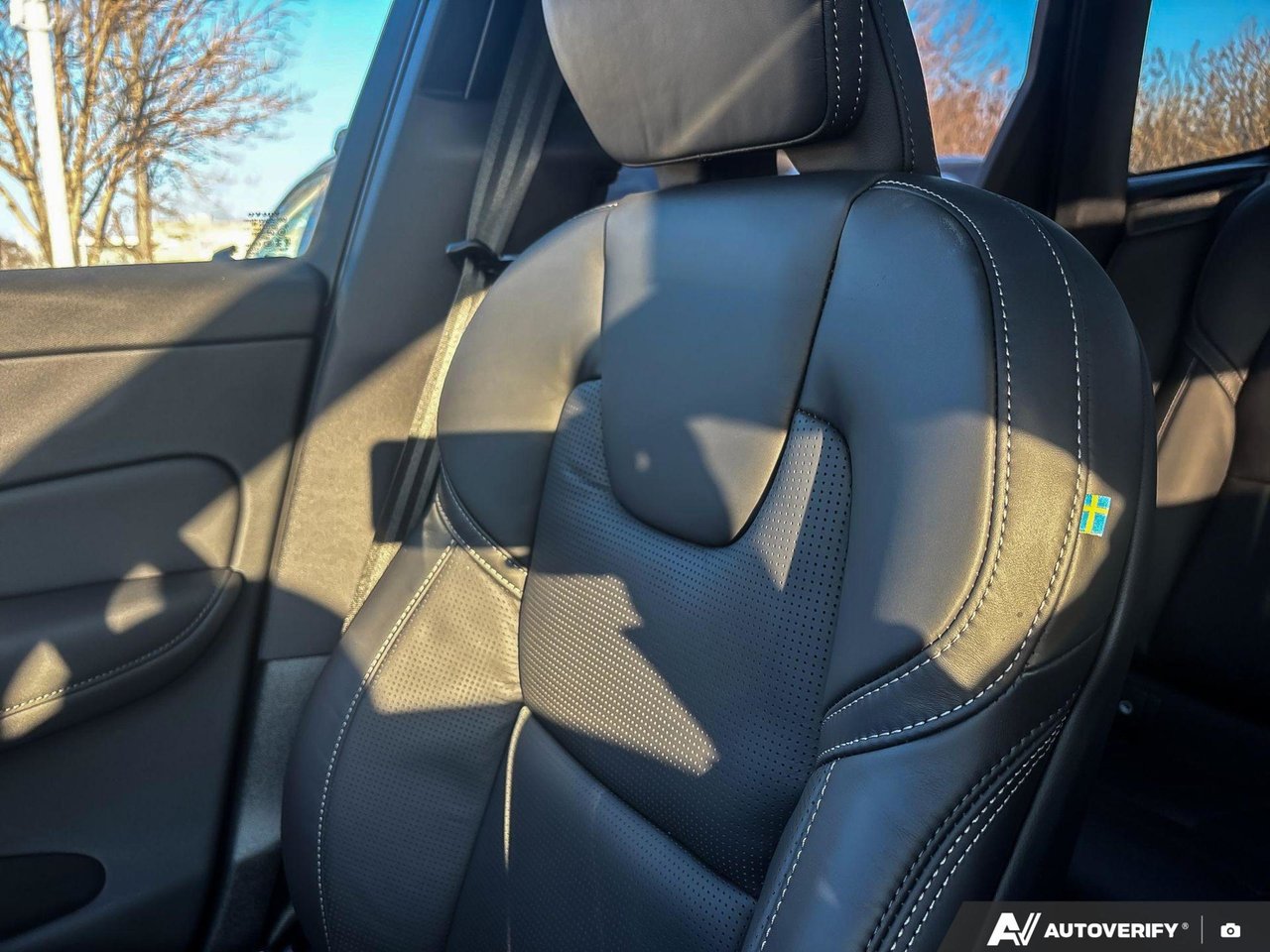 2026 Volvo XC60 Ultra Black Edition-20