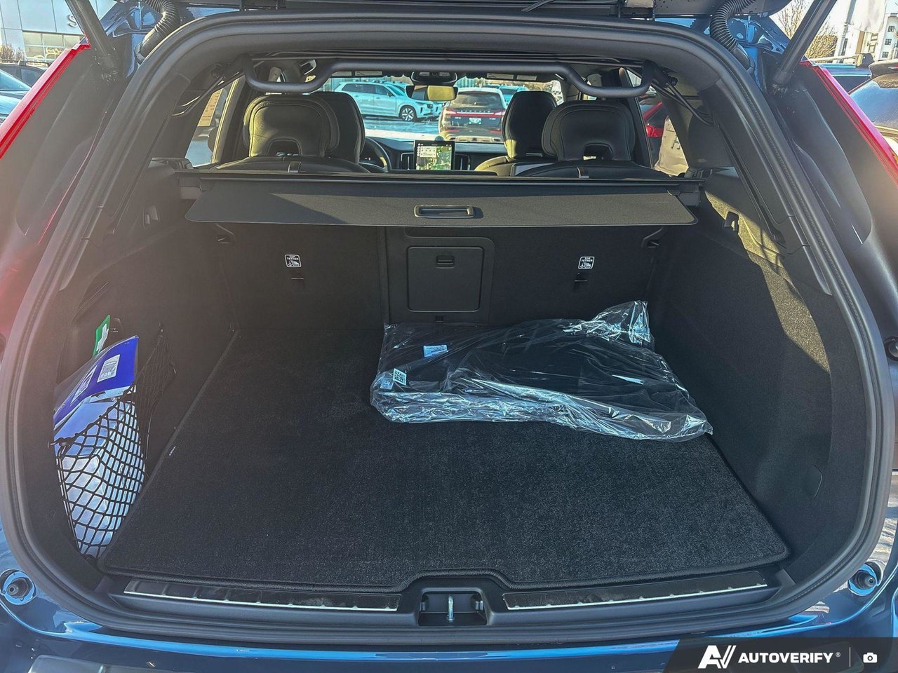 2026 Volvo XC60 Ultra Black Edition-8