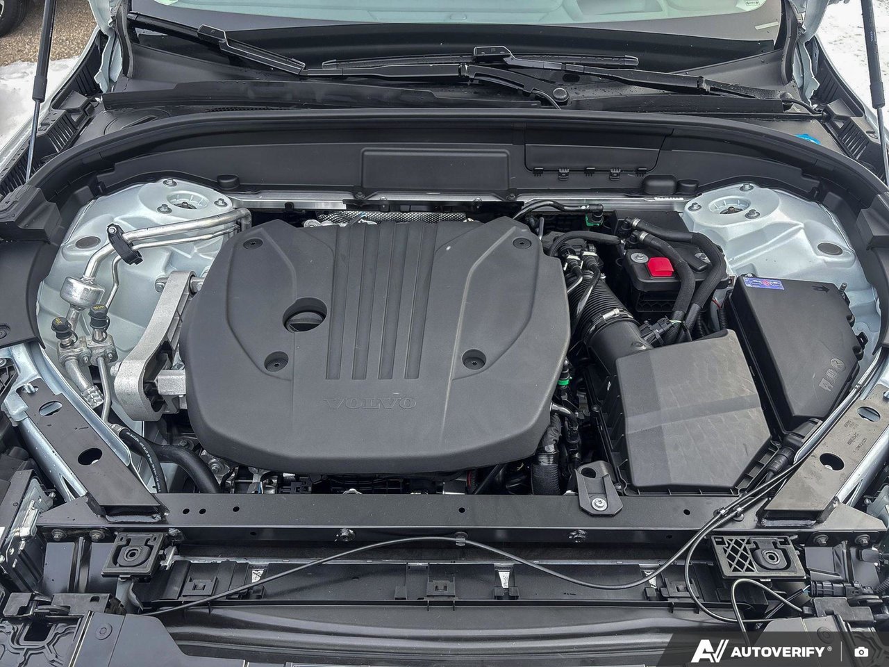 2026 Volvo XC60 Ultra Dark Theme-7