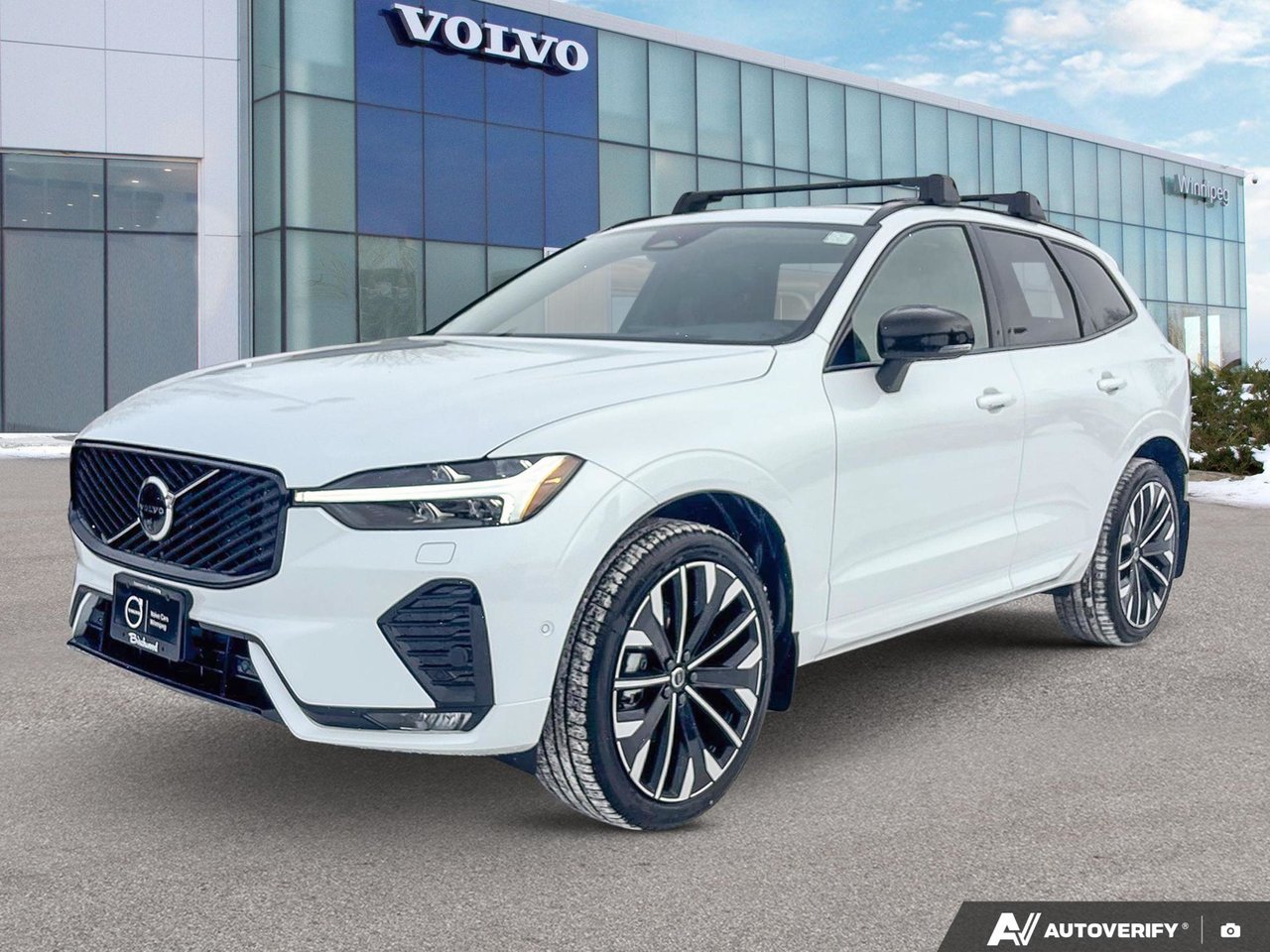 2026 Volvo XC60 Ultra Dark Theme-0