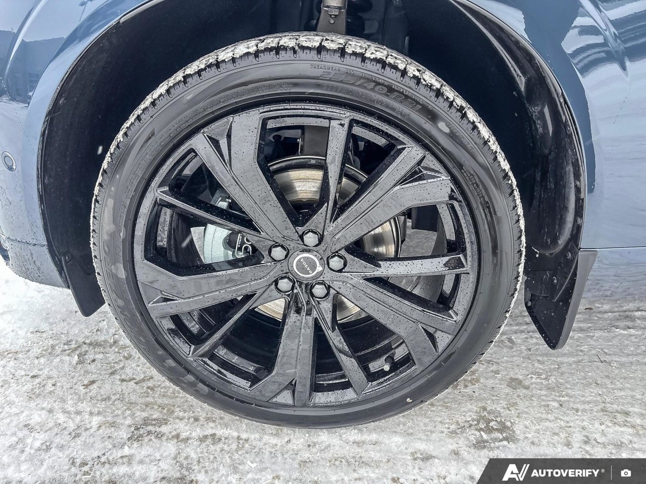 2026 Volvo XC60 Ultra Black Edition-9