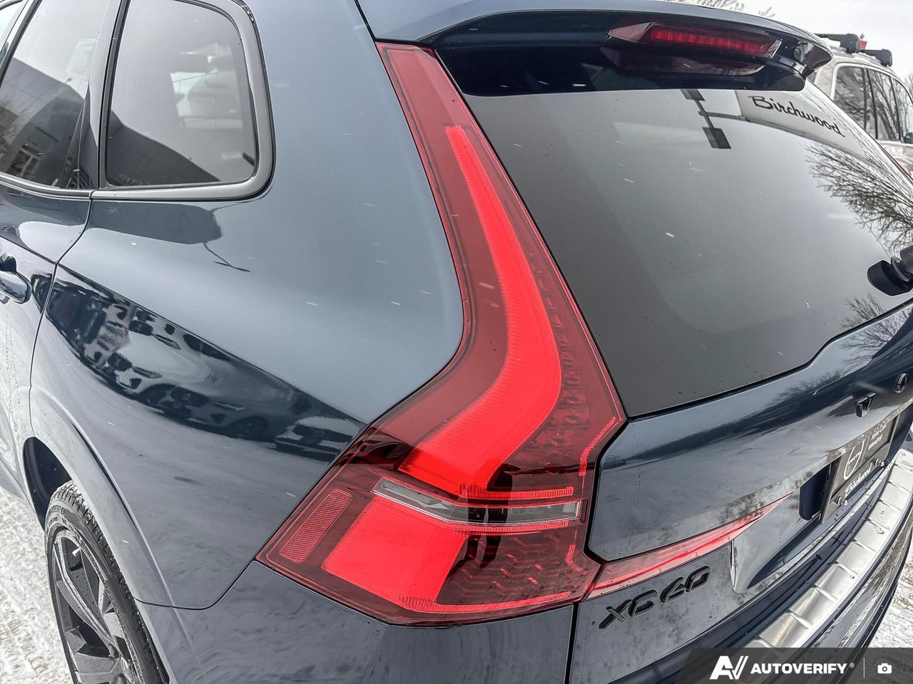 2026 Volvo XC60 Ultra Black Edition-12