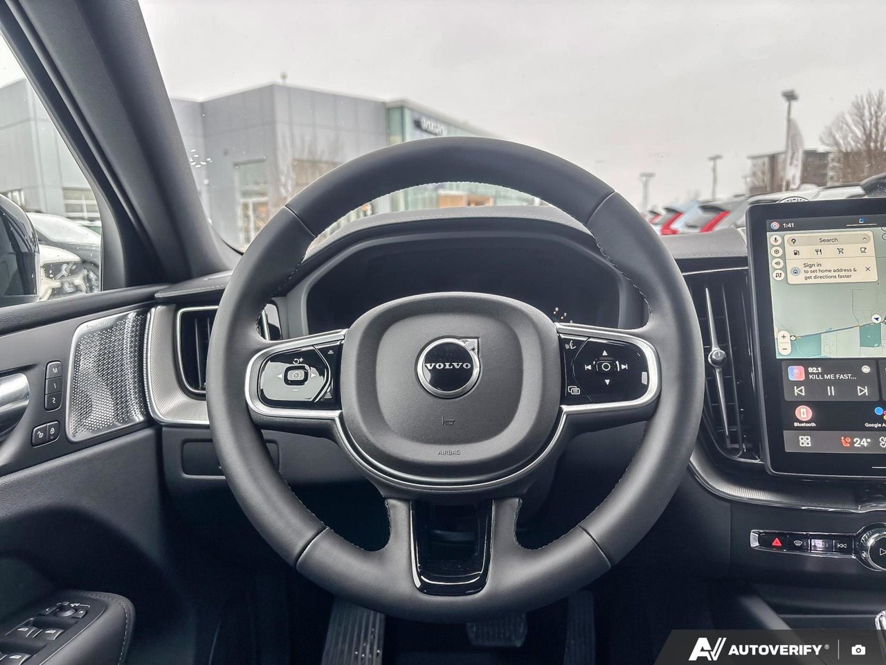 2026 Volvo XC60 Ultra Black Edition-14