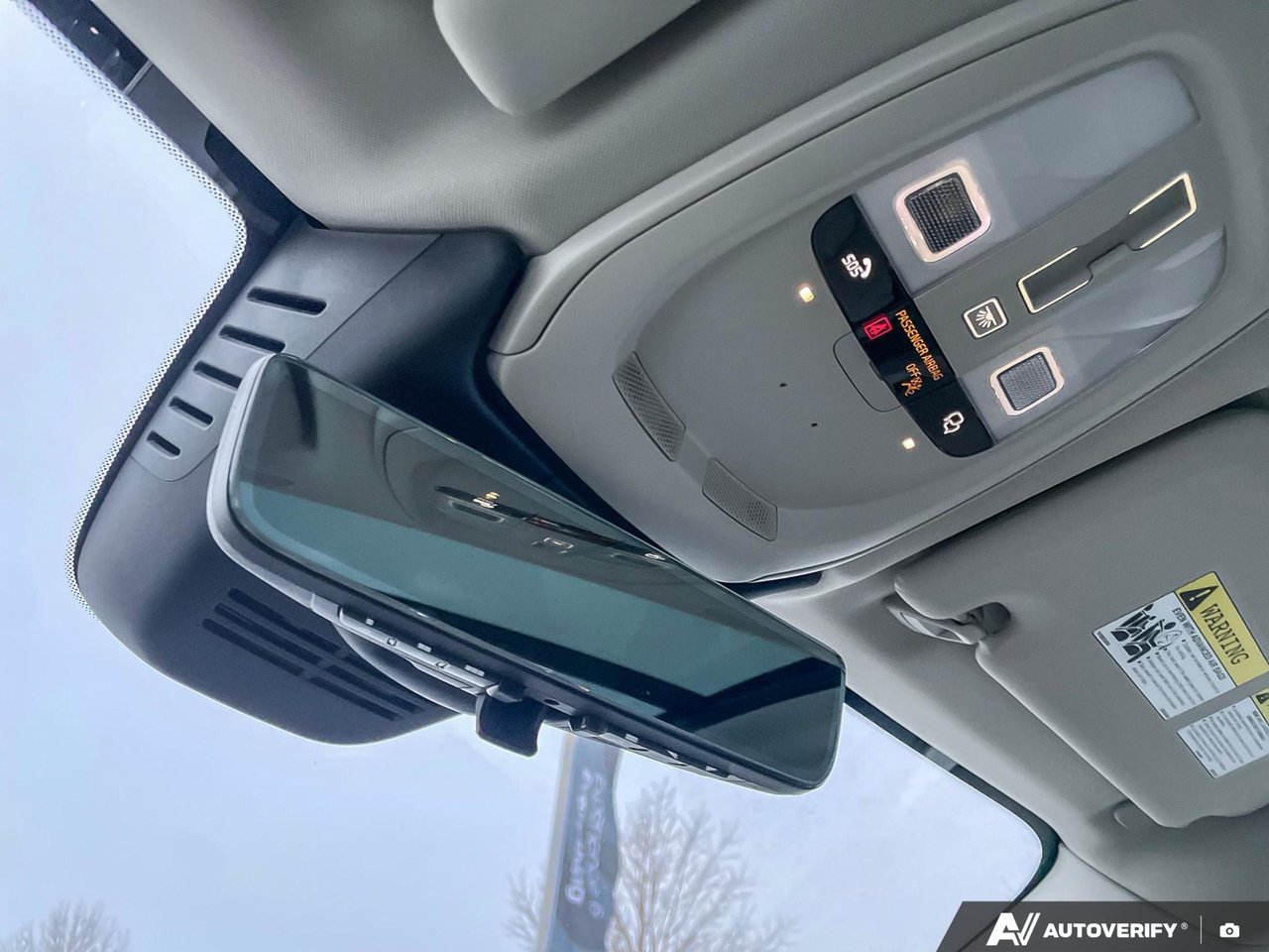 2026 Volvo XC60 Ultra Dark Theme-21