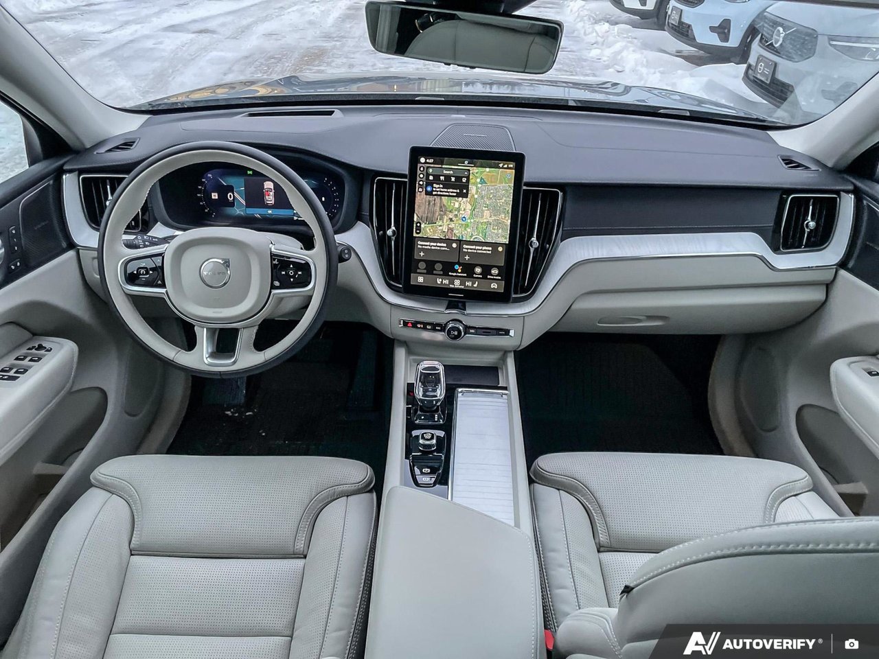 2026 Volvo XC60 Ultra Dark Theme-24